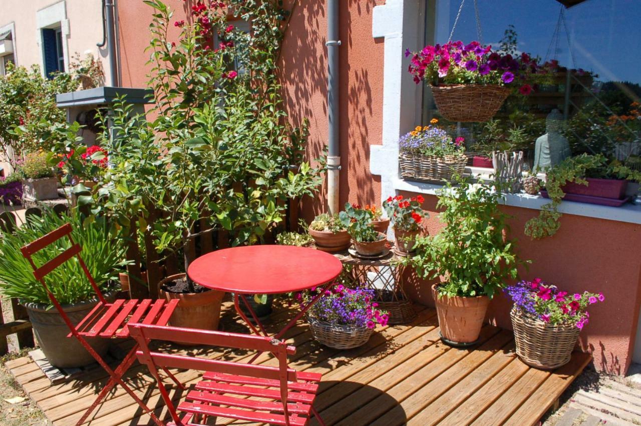 B&B La Maison Des Collines Autour Chambres D'Hotes La Chapelle  Exterior photo
